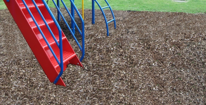 GL Jones Playgrounds - Bark